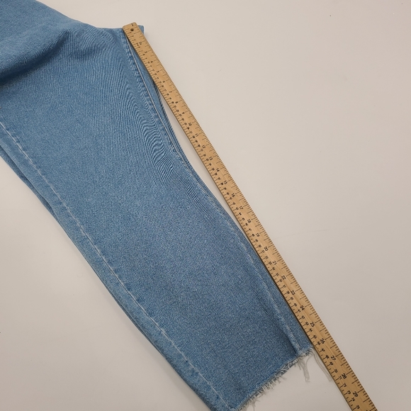 Levi's Wedgie Skinny Jeans - Picture 8 of 10